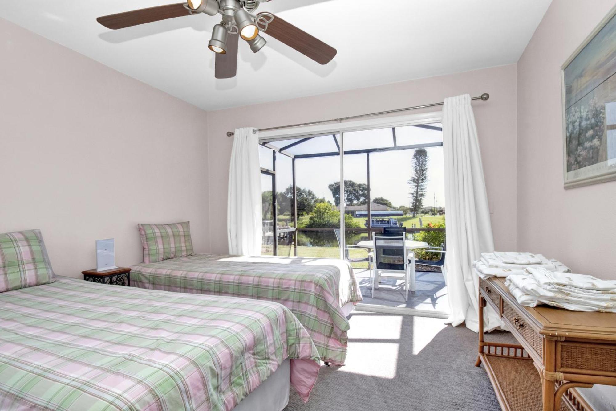 Pet Friendly Canal Front 3-Bedroom Grand Villa With Pool, Linai And Dock Port Charlotte Zewnętrze zdjęcie